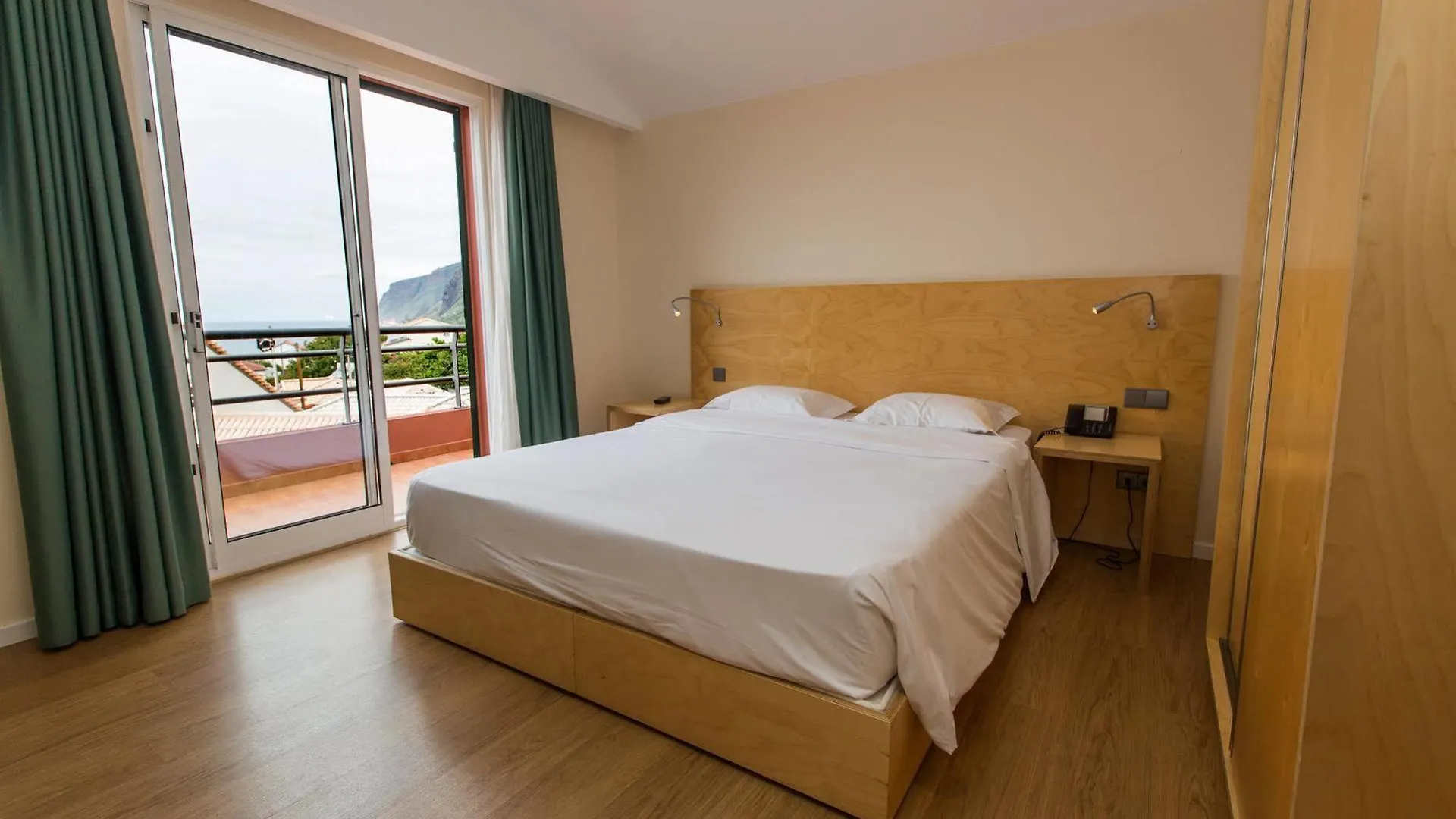 Tarmarplace Hotel